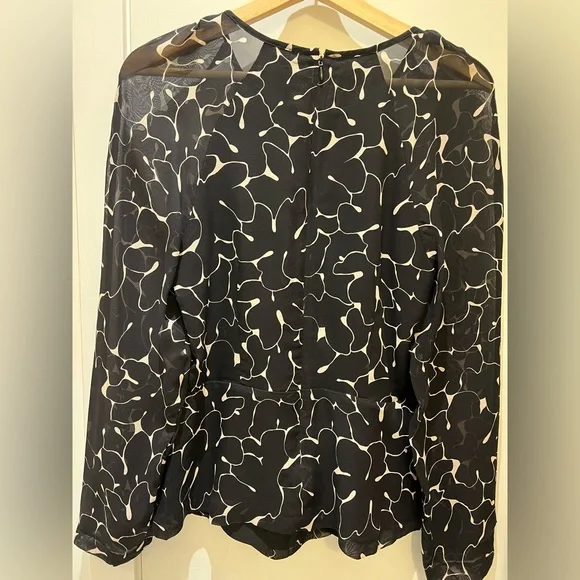 Club Monaco Blouse - Picture 4 of 9